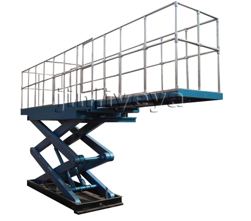 設(shè)備維護檢修用升降平臺
