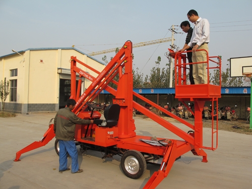 折臂式升降機(jī)